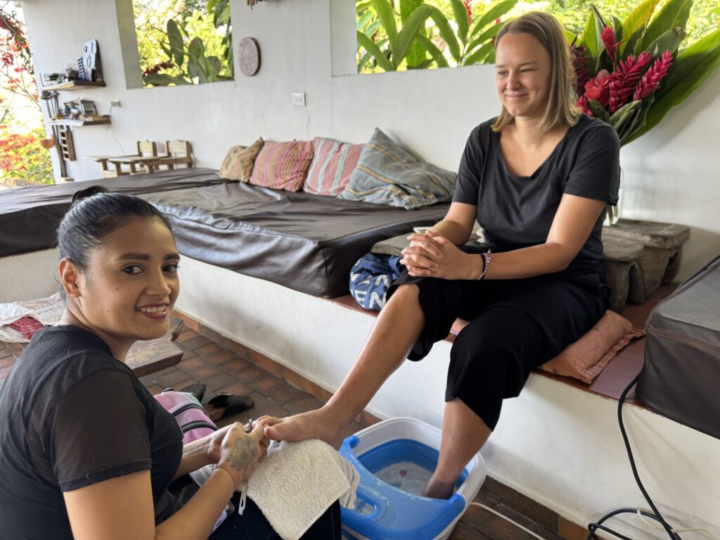 Mundo Nuevo Eco Lodge Pedicura Paola