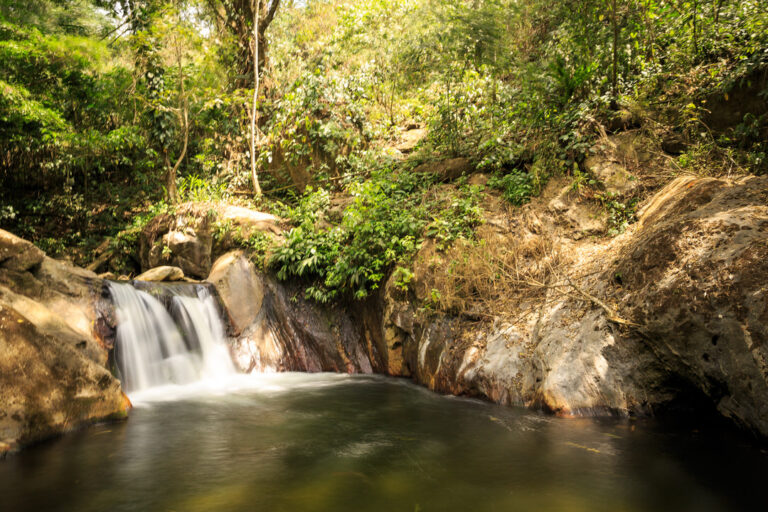 Hike to the Pozo Azul waterfalls